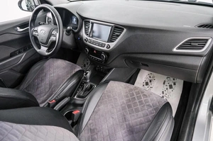 Седан Hyundai Solaris 2018 года, 1259000 рублей, Красноярск