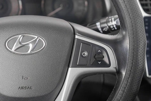 Седан Hyundai Solaris 2013 года, 759000 рублей, Кемерово