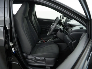 Хетчбэк Toyota Yaris 2021 года, 1224046 рублей, Москва