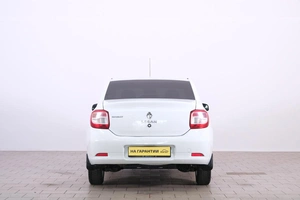 Седан Renault Logan 2016 года, 479000 рублей, Омск