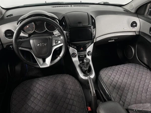 Хетчбэк Chevrolet Cruze 2013 года, 729900 рублей, Казань