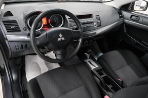 Седан Mitsubishi Lancer 2009 года, 829000 рублей, Омск