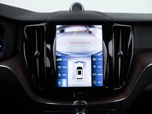 Внедорожник Volvo XC60 2024 года, 5498999 рублей, Москва