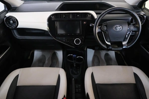 Хетчбэк Toyota Aqua 2018 года, 1459000 рублей, Омск