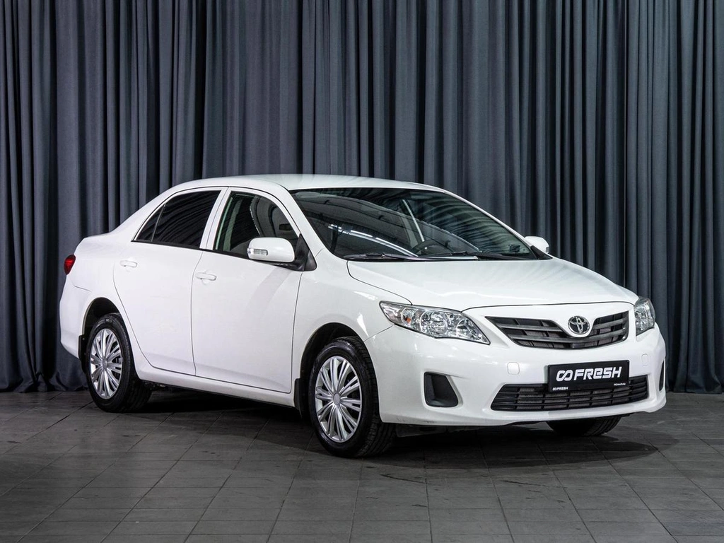 Седан Toyota Corolla 2012 года, 1020000 рублей, Волгоград