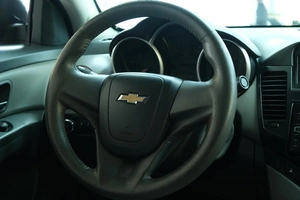 Седан Chevrolet Cruze 2010 года, 639000 рублей, Омск
