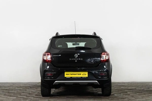 Хетчбэк Renault Sandero 2015 года, 929000 рублей, Сургут