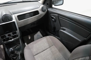 Хетчбэк Renault Sandero 2011 года, 299000 рублей, Новокузнецк