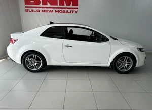 Седан Kia Cerato 2011 года, 1150000 рублей, Смоленск