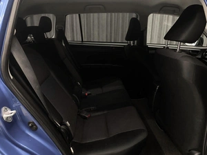 Универсал Toyota Corolla Fielder 2017 года, 1149000 рублей, Красноярск