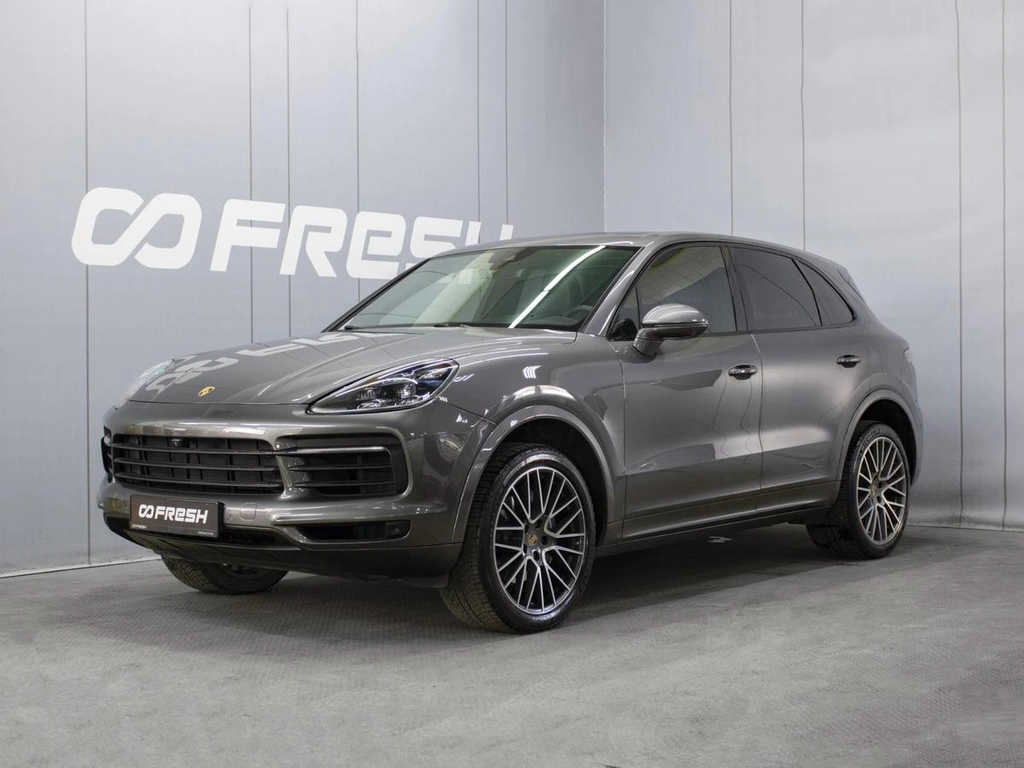 Внедорожник Porsche Cayenne 2018 года, 6980000 рублей, Омск