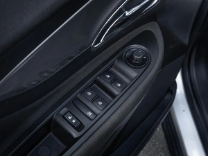 Внедорожник Opel Mokka 2015 года, 1227000 рублей, Нижний Новгород