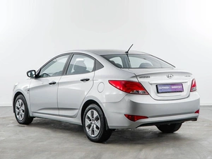 Седан Hyundai Solaris 2015 года, 998999 рублей, Москва