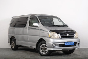 Минивэн Toyota Touring Hiace 2000 года, 699000 рублей, Томск