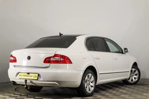 Лифтбек Skoda Superb 2012 года, 1129000 рублей, Пермь