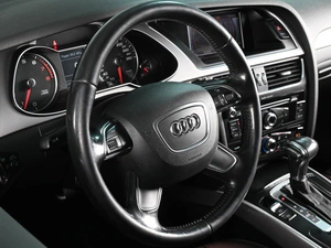 Седан Audi A4 2013 года, 1670000 рублей, Аксай