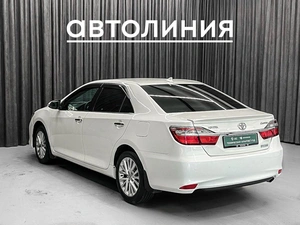 Седан Toyota Camry 2017 года, 1799000 рублей, Красноярск