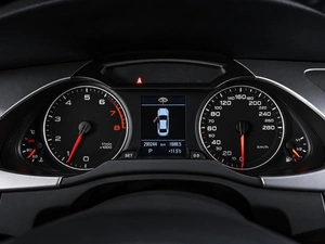 Седан Audi A4 2010 года, 969000 рублей, Тюмень