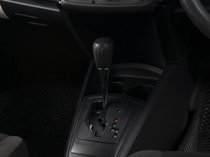 Седан Toyota Corolla Axio 2018 года, 1540000 рублей, Омск