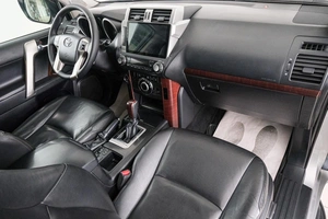 Внедорожник Toyota Land Cruiser Prado 2014 года, 3599000 рублей, Красноярск