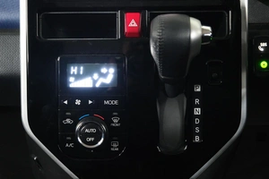 Хетчбэк Toyota Tank 2019 года, 1319000 рублей, Омск