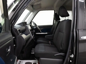 Минивэн Toyota Roomy 2020 года, 1099000 рублей, Красноярск