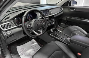 Седан Kia K5 2018 года, 1750000 рублей, Красноярск