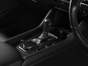 Хетчбэк Mazda 3 2019 года, 1750000 рублей, Омск