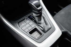 Внедорожник Toyota RAV4 2021 года, 3649000 рублей, Ульяновск