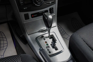 Седан Toyota Corolla 2011 года, 969000 рублей, Сургут