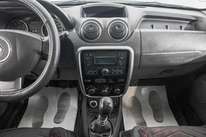 Внедорожник Renault Duster 2012 года, 889000 рублей, Барнаул