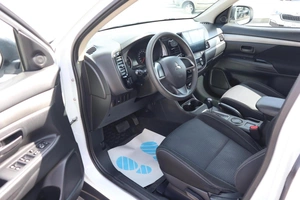 Внедорожник Mitsubishi Outlander 2016 года, 1800000 рублей, Мирное