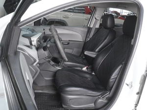 Седан Chevrolet Aveo 2013 года, 830000 рублей, Ростов-на-Дону