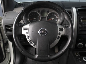 Внедорожник Nissan X-Trail 2008 года, 990000 рублей, Омск