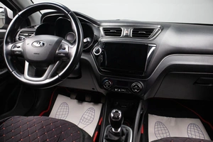 Седан Kia Rio 2013 года, 819000 рублей, Оренбург