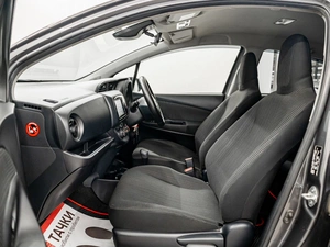 Хетчбэк Toyota Vitz 2019 года, 1000000 рублей, Красноярск