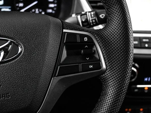 Седан Hyundai Solaris 2017 года, 1599000 рублей, Кирилловка