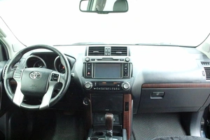Внедорожник Toyota Land Cruiser Prado 2017 года, 3995000 рублей, Красноярск