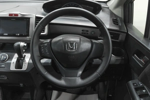 Минивэн Honda Freed 2015 года, 1269000 рублей, Новокузнецк