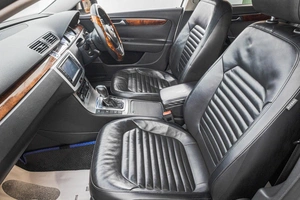 Седан Volkswagen Passat 2011 года, 999000 рублей, Барнаул