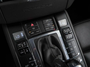 Внедорожник Porsche Macan Turbo 2015 года, 2700055 рублей, Москва