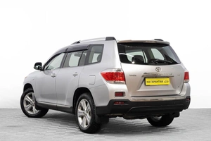 Внедорожник Toyota Highlander 2013 года, 2139000 рублей, Барнаул
