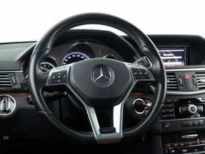 Седан Mercedes-benz E-класс 2012 года, 1700077 рублей, Москва