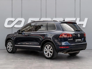 Внедорожник Volkswagen Touareg 2014 года, 2468000 рублей, Краснодар