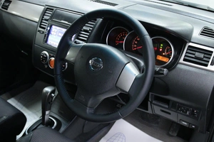 Хетчбэк Nissan Tiida 2006 года, 558000 рублей, Солонцы