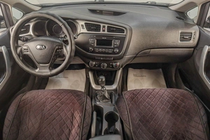 Хетчбэк Kia Ceed 2013 года, 799000 рублей, Челябинск