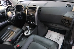 Внедорожник Nissan X-Trail 2011 года, 1459000 рублей, Омск