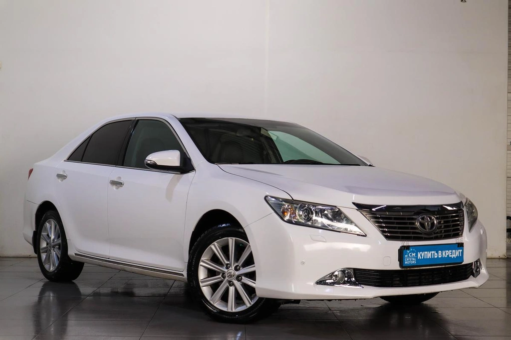 Седан Toyota Camry 2013 года, 1539000 рублей, Челябинск