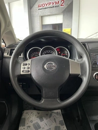 Хетчбэк Nissan Tiida 2012 года, 697000 рублей, Солонцы