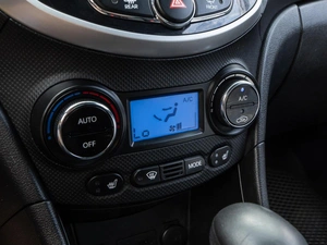 Седан Hyundai Solaris 2013 года, 960000 рублей, Волгоград
